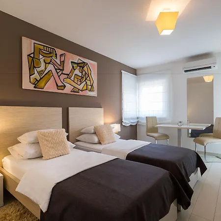 B&B 리부르넘 4*
